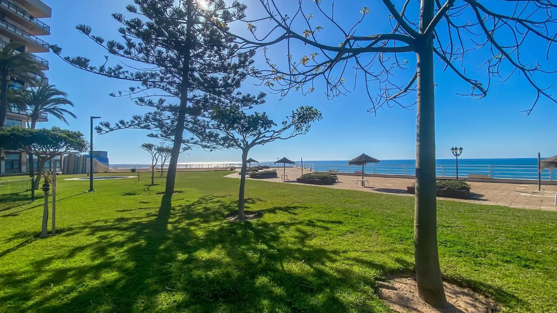 Sea-View Apartment Near La Carihuela Torremolinos
